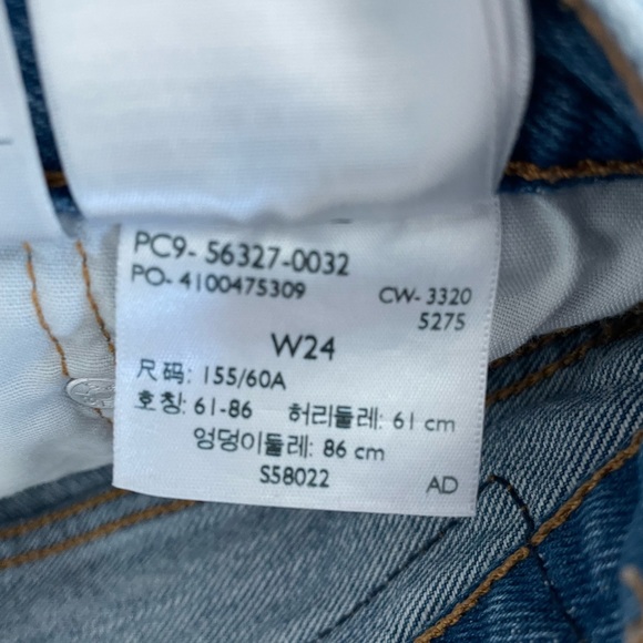 Levi’s 501 Original Short in Athens Mid Short - Picture 3 of 5